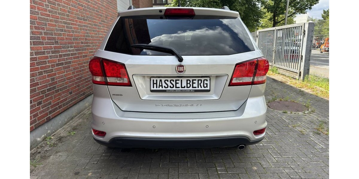 Fiat Freemont BLACK CODE AWD ALLRAD 136.000 km 9.999 &euro; Hamburg 22339