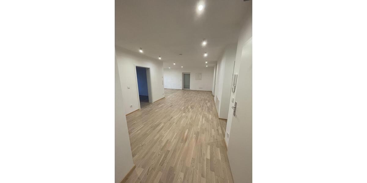 4 Zimmer Wohnung 1. OG 4 zimmer