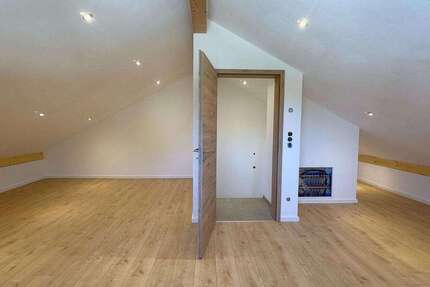 Haus Rohrdorf - 4.5 Zimmer, 142 m&sup2;, 2.300&euro; | Angebot:26167192