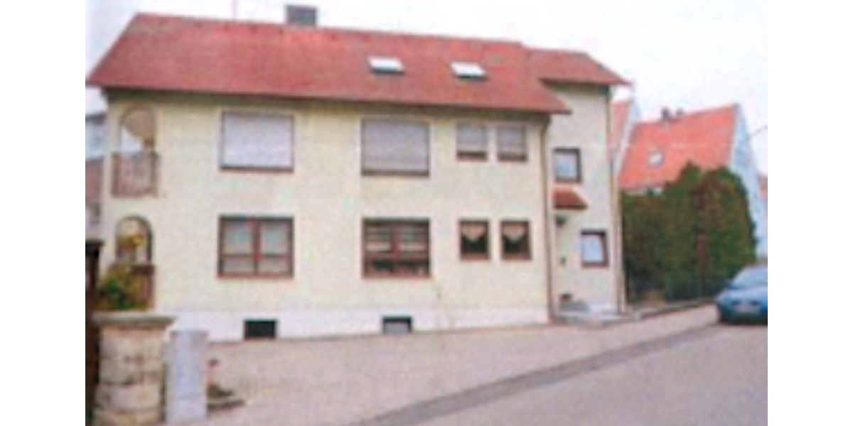 100qm Wohnung zu vermieten in Röttingen 5 zimmer