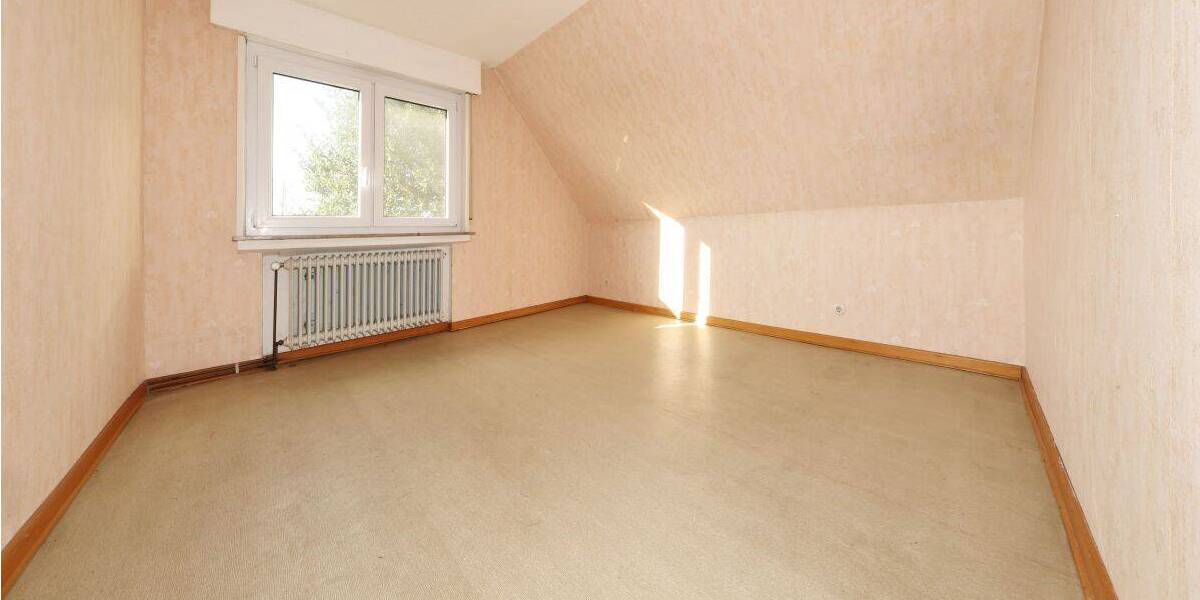 Mehrfamilienhaus, Wohnhaus Zetel Neuenburg - 6 Zimmer, 135 m&sup2;, 295.000&euro; | Angebot:26825651