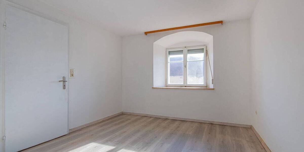 Reihenmittelhaus Klettgau Grießen - 6 Zimmer, 137 m&sup2;, 225.000&euro; | Angebot:25741792