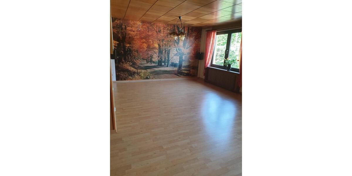 Reihenhaus Remagen - 6 Zimmer, 215 m&sup2;, 260.000&euro; | Angebot:27227804