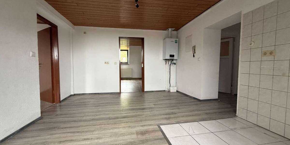 Gemütliche 3-Zimmer-Dachgeschosswohnung mit ca. 72 m² in Friedrichsthal-Bildstock - 3- Friedrichsthal | Angebot:27007927