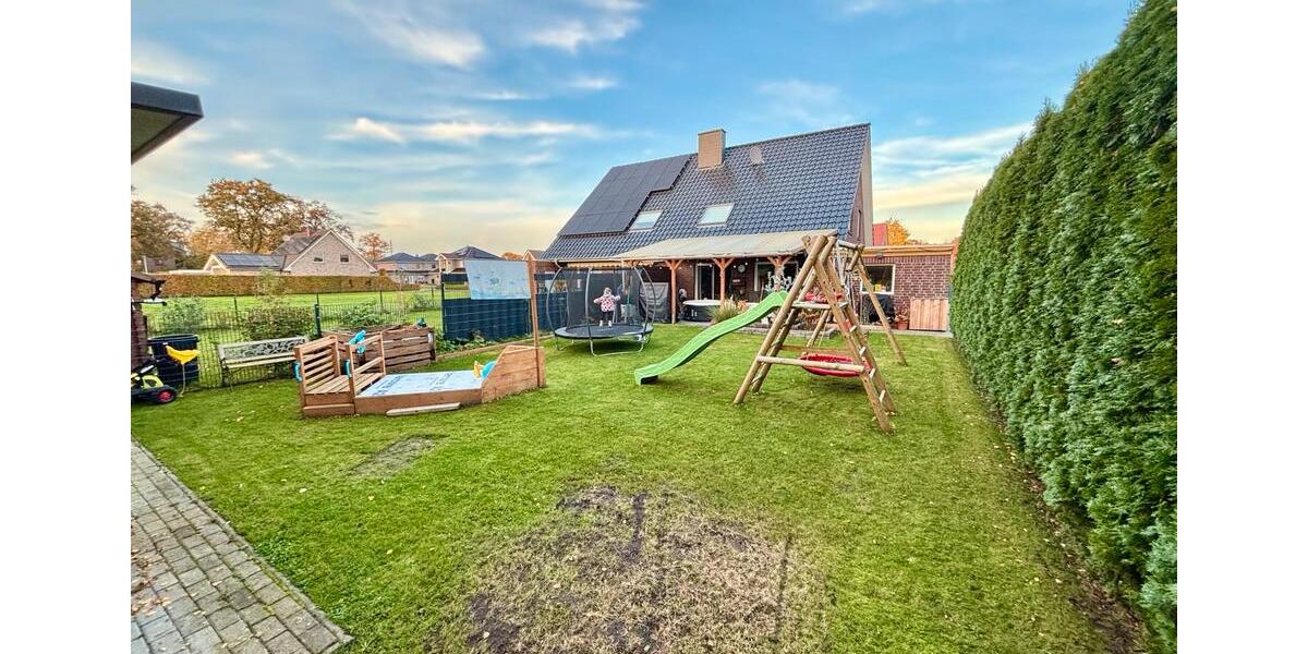 Moderne Doppelhaushälfte in Flachsmeer 4 zimmer