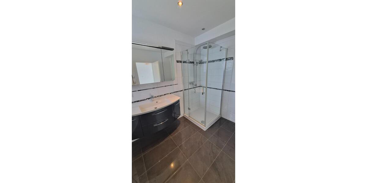 Dachgeschoßwohnung Waldkraiburg - 2 Zimmer, 65 m&sup2;, 195.000&euro; | Angebot:26416050