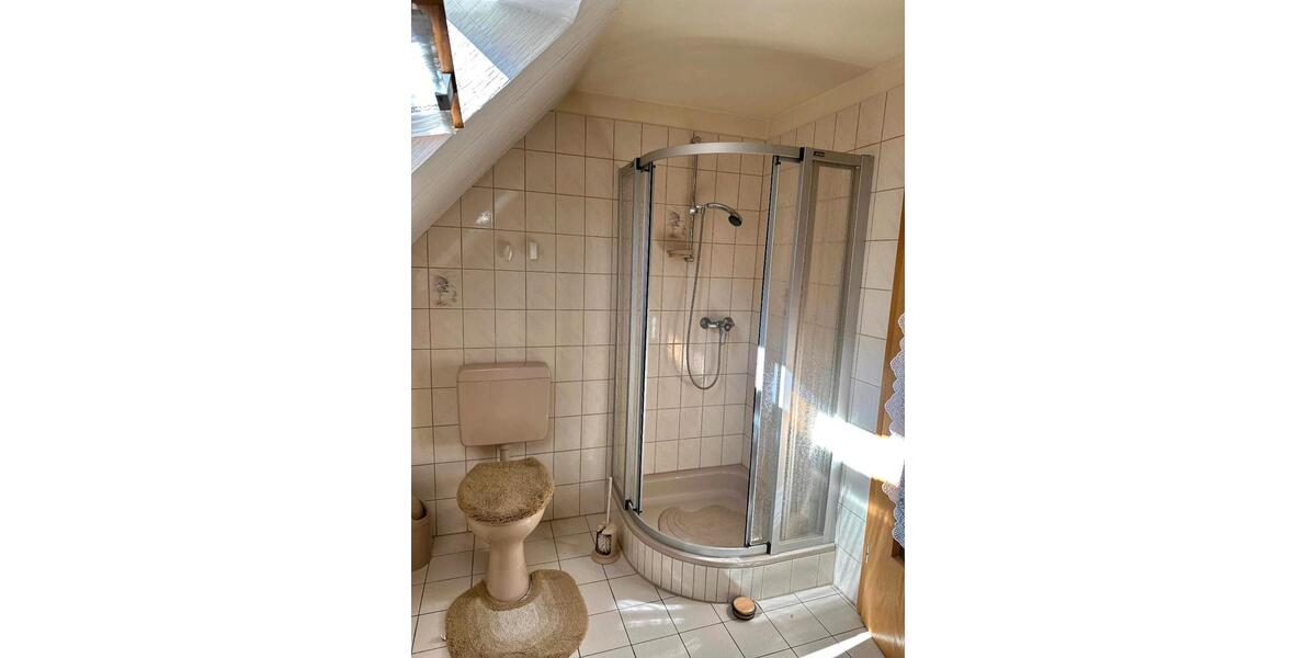Einfamilienhaus Stolzenau - 6 Zimmer, 250 m&sup2;, 1.400&euro; | Angebot:26592257