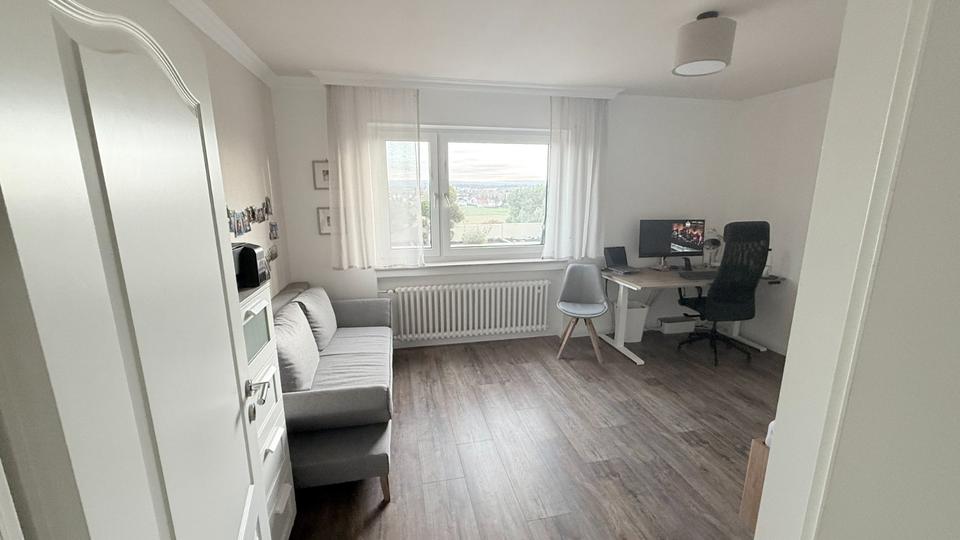 Über den Dächern von Kassel: Oberstes Geschoss mit Panoramablick 4 zimmer