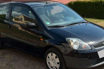 Ford Fiesta 144.000 km 2.250 &euro; Beckingen 66701