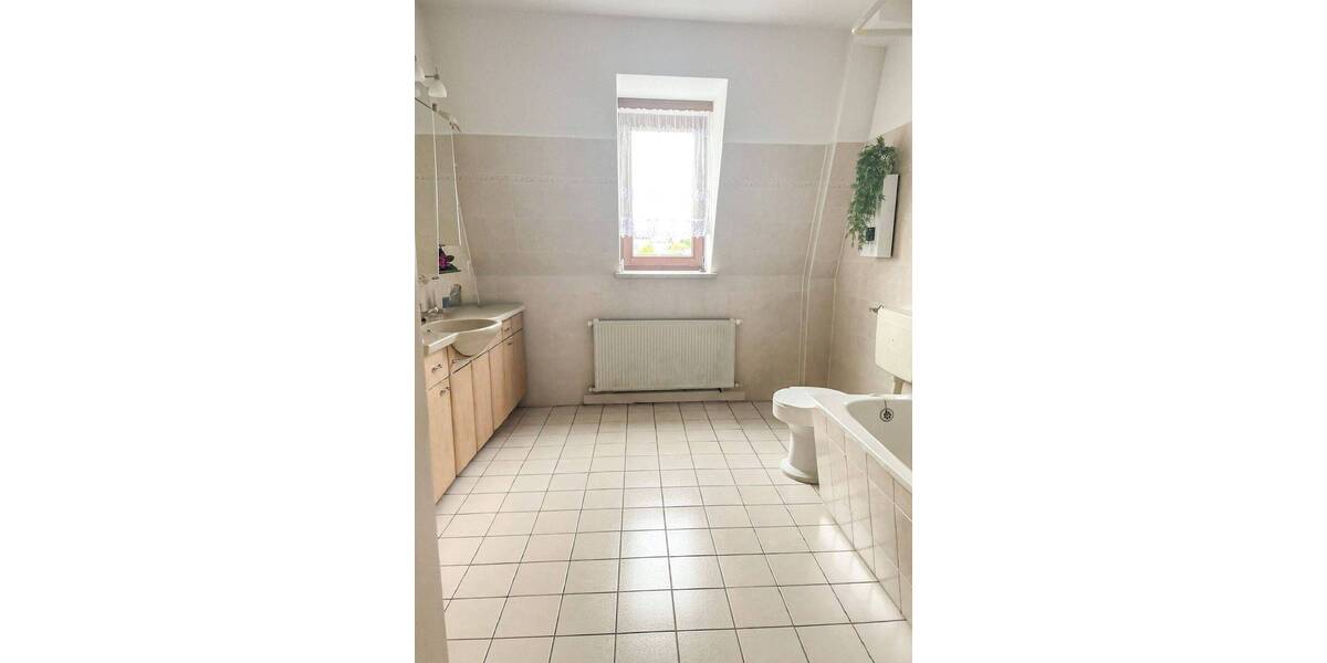 Etagenwohnung Meerane Seiferitz - 2 Zimmer, 91 m&sup2;, 455&euro; | Angebot:26569158