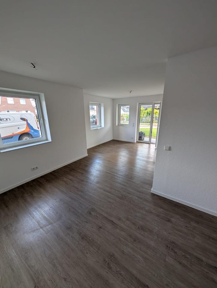 renovierte 2,5 Zimmerwohnung im EG -Schüttorf zimmer