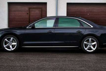 Audi A8 132.000 km 28.700 &euro; Bremen 28219
