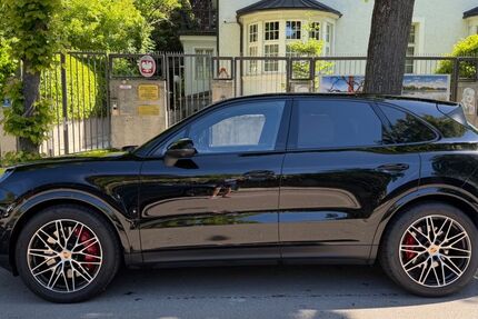 Porsche Cayenne 22.000 km 105.900 &euro; München 81679
