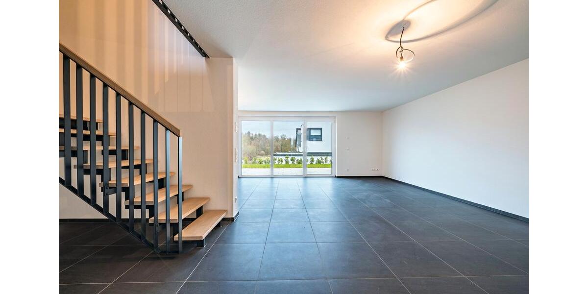 Reihenhaus Bad Friedrichshall - 4.5 Zimmer, 138 m&sup2;, 1.950&euro; | Angebot:26490984