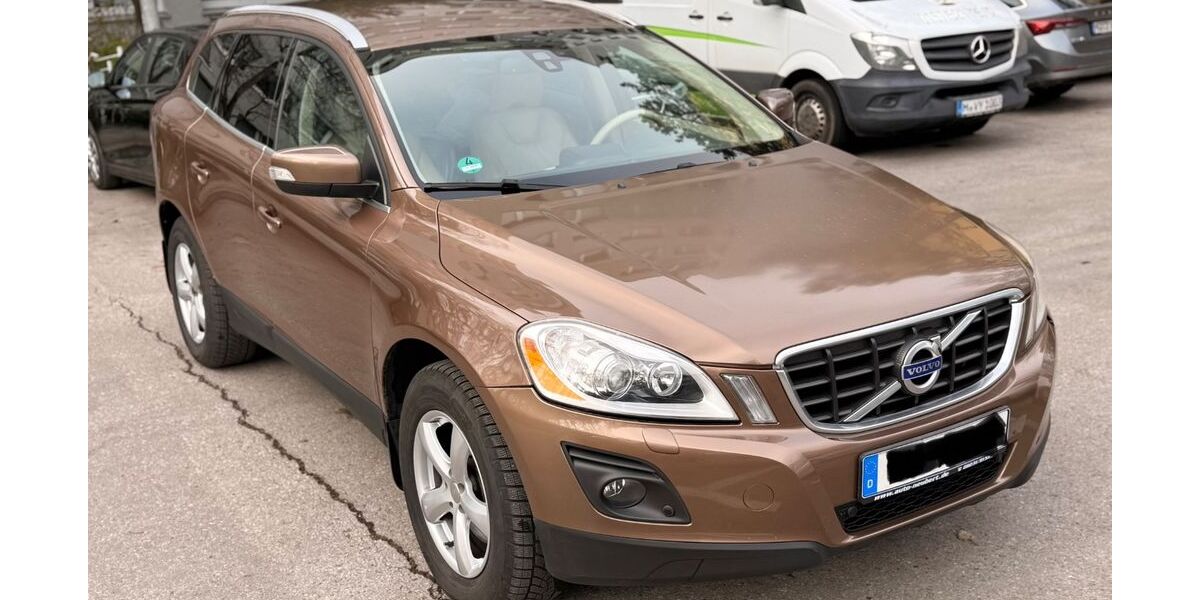Volvo XC60 172.000 km 8.000 &euro; München 81827