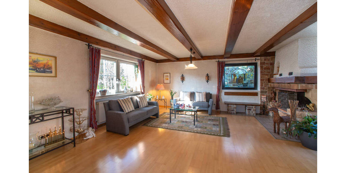 Einfamilienhaus Nohfelden / Walhausen Walhausen - 7 Zimmer, 213 m&sup2;, 255.000&euro; | Angebot:25687879