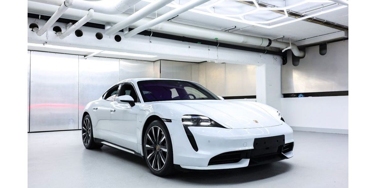 Porsche Taycan 145.000 km 59.900 &euro; Berlin 10625