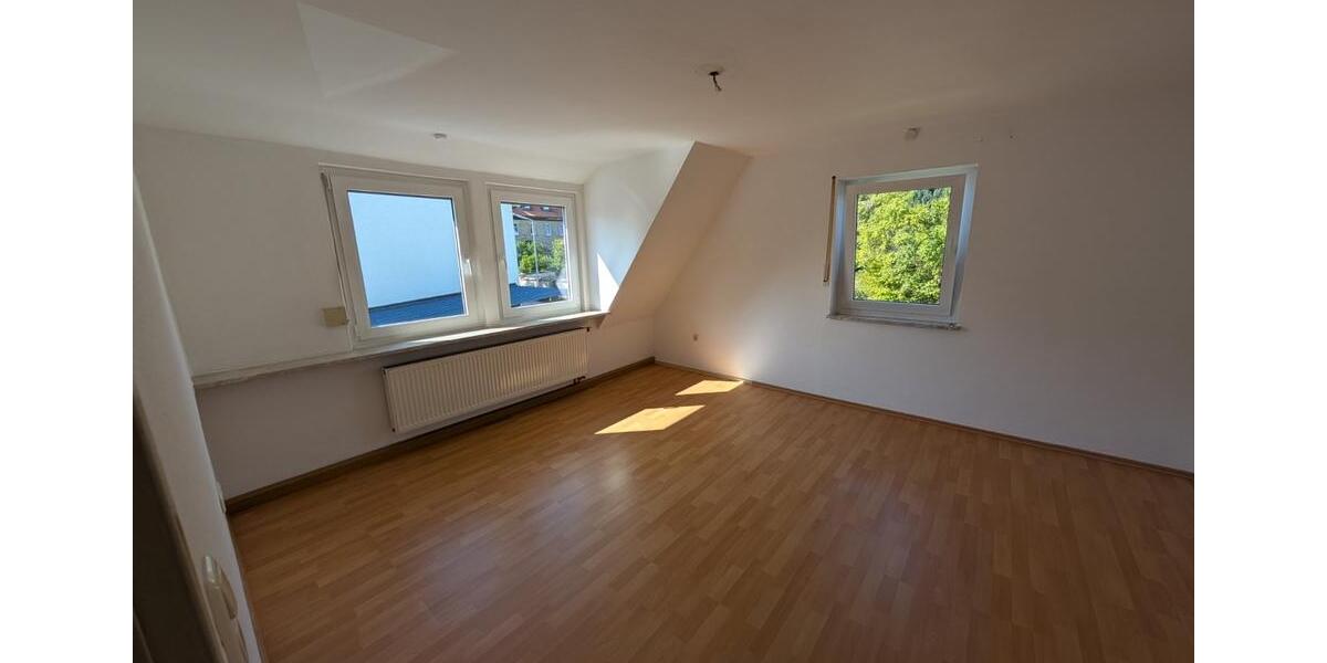 Mehrfamilienhaus, Wohnhaus Volkach - 6 Zimmer, 155 m&sup2;, 1.500&euro; | Angebot:24743696