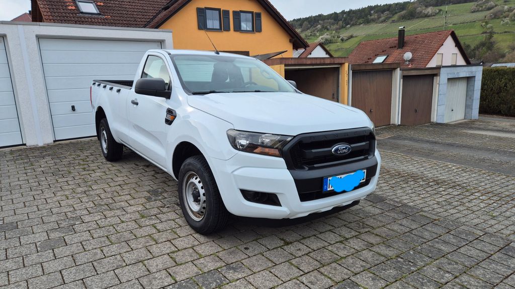 Ford Ranger 31.000 km 19.500 &euro; Lauda 97922