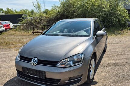 VW Golf 138.030 km 7.500 &euro; Riesa 01589