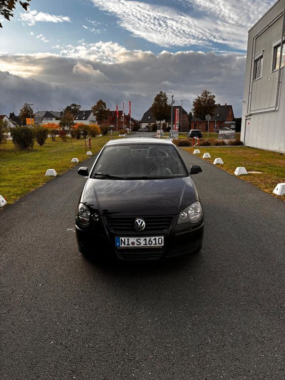 VW Polo 99.999 km 4.150 € Nienburg 31582