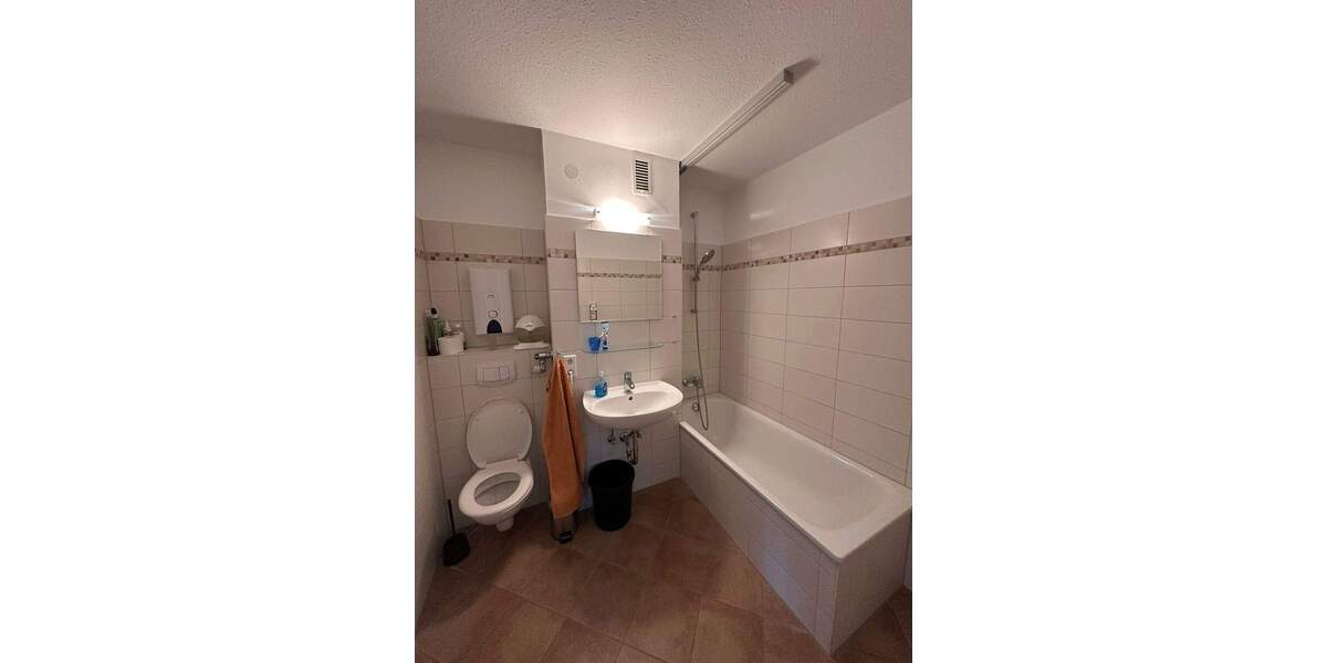Gewerbeobjekt Husum - 3 Zimmer, 103 m&sup2;, 189.000&euro; | Angebot:25684977