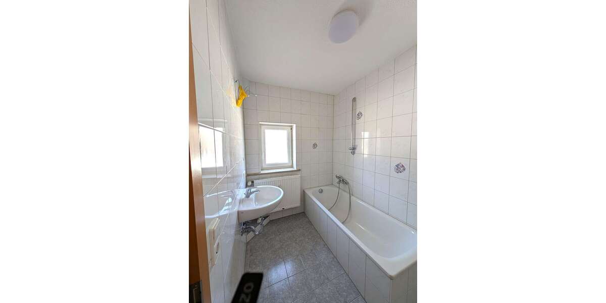 Etagenwohnung Bibertal Kissendorf - 3 Zimmer, 78 m&sup2;, 199.000&euro; | Angebot:24647086