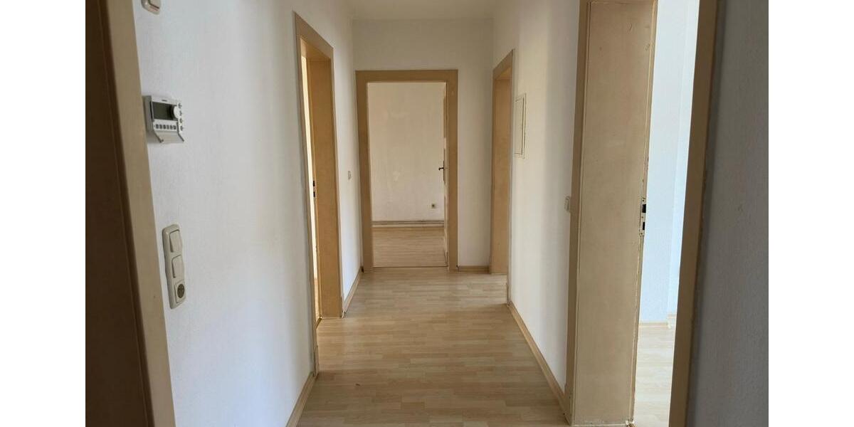 Etagenwohnung Calbe (Saale) - 6 Zimmer, 110 m&sup2;, 825&euro; | Angebot:27627769