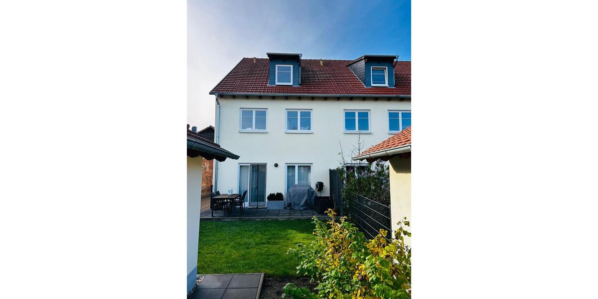 Reihenhaus Münster (Hessen) - 5.5 Zimmer, 140 m&sup2;, 535.000&euro; | Angebot:24639083