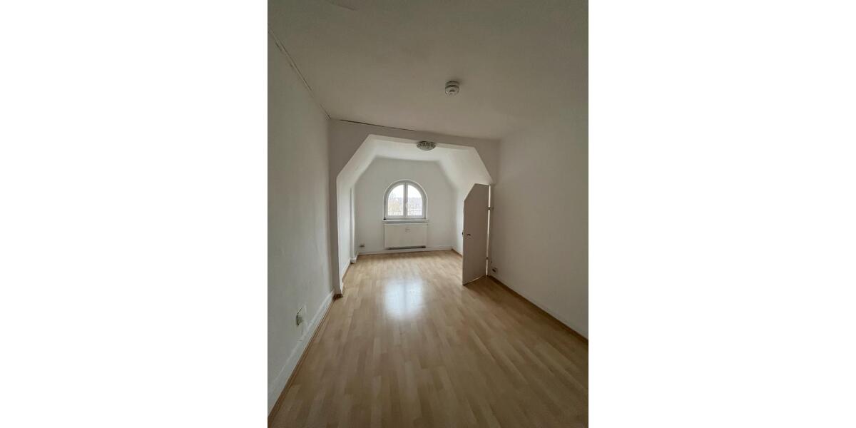 Dachgeschoßwohnung Neu-Ulm Ludwigsfeld - 3 Zimmer, 80 m&sup2;, 890&euro; | Angebot:26350701