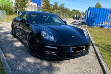 Porsche Panamera 227.150 km 21.990 &euro; München 81371