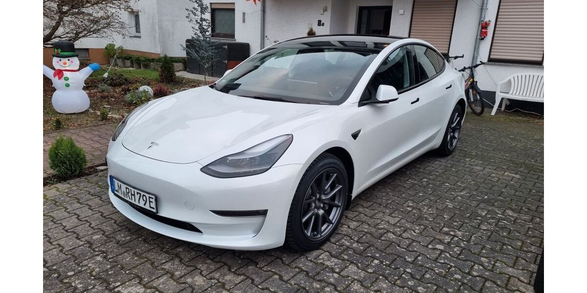 Tesla Model 3 149.500 km 23.500 &euro; Hünfelden 65597
