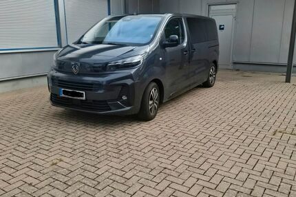 Peugeot Traveller 17.000 km 38.500 &euro; krumbach 86381