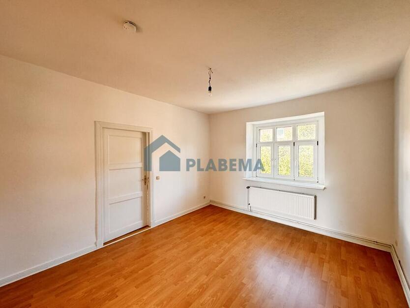 *Preissenkung* 3 Zimmer mit EBK - ideal als 2-er WG geeignet zimmer