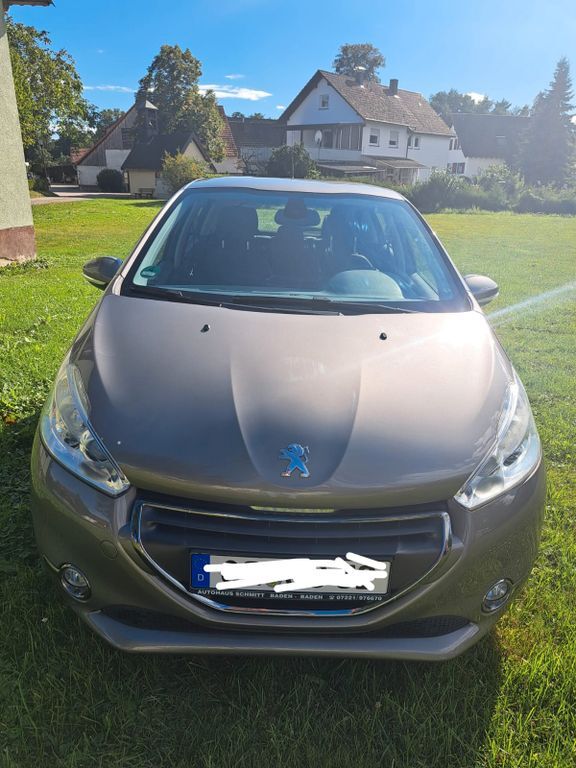 Peugeot 208 117.000 km 3.500 € Ottersweier 77833
