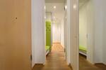 Moderne hochwertige Fünf-Zimmer-Wohnung mit Balkon