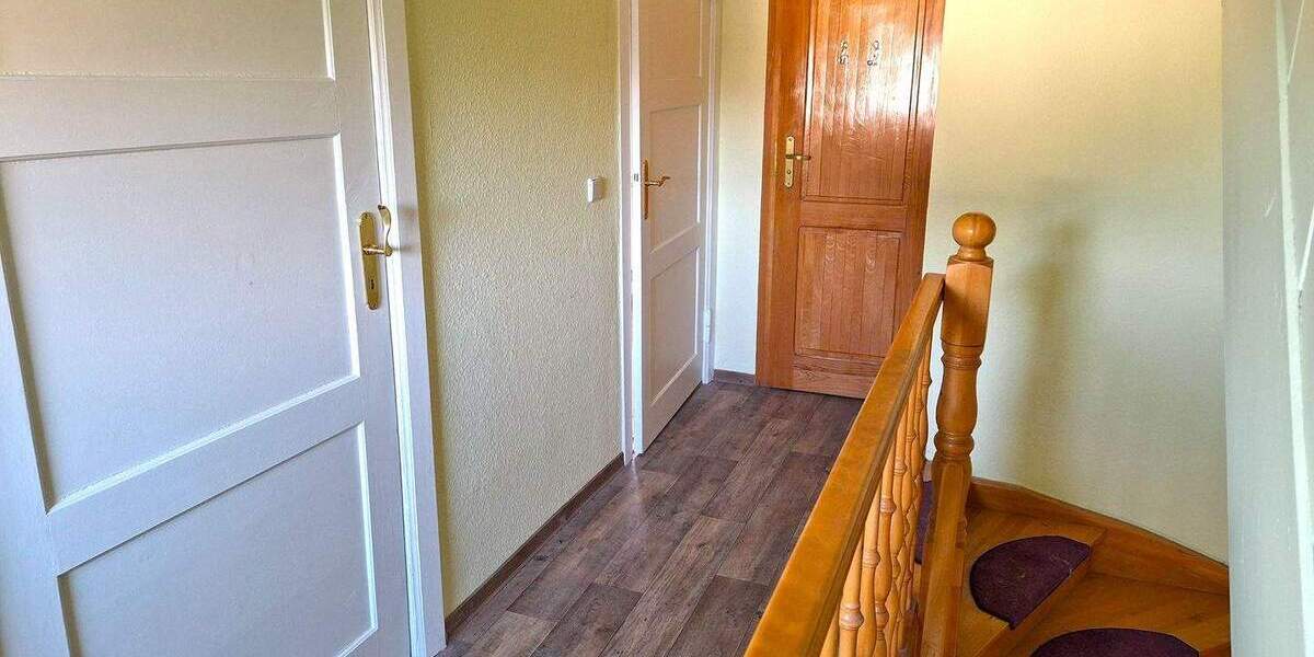 Reihenmittelhaus Forst (Lausitz) Forst-Stadt - 4 Zimmer, 110 m&sup2;, 145.000&euro; | Angebot:24726263