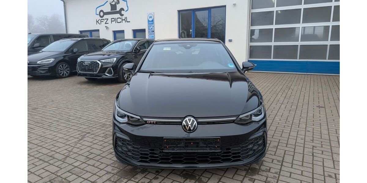 VW Golf 26.500 km 31.800 &euro; Breitenbrunn-Gimpertshausen 92363