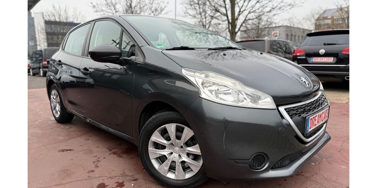 Peugeot 208 133.000 km 3.690 &euro; berlin 12681