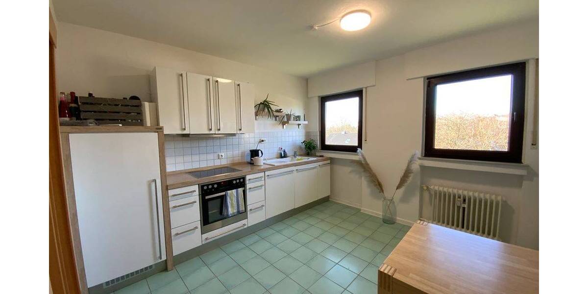 Etagenwohnung Hachenburg - 4 Zimmer, 100 m&sup2;, 825&euro; | Angebot:26796562