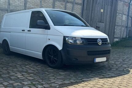 VW T5 Transporter 180.000 km 12.500 &euro; Sargstedt 38822