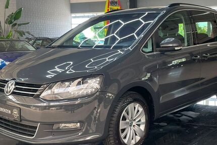 VW Sharan 261.603 km 8.995 &euro; Husum 25813