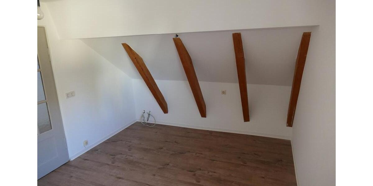 Einfamilienhaus Haigerloch - 10 Zimmer, 223 m&sup2;, 1.490&euro; | Angebot:24354985