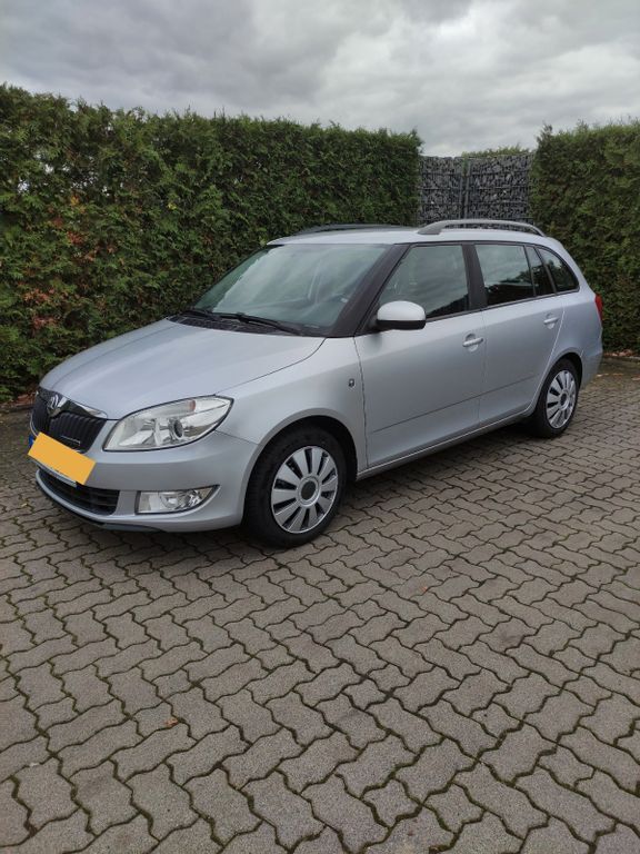 Skoda Fabia 142.200 km 4.950 € Verl 33415