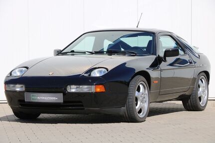 Porsche 928