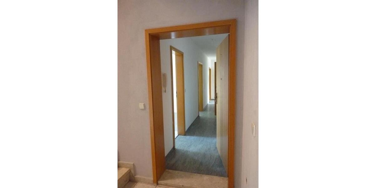 Etagenwohnung Alsleben (Saale) - 3 Zimmer, 83 m&sup2;, 415&euro; | Angebot:23407773