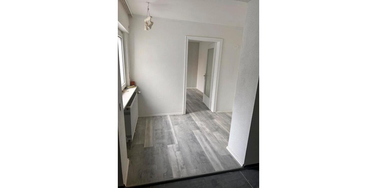 Einfamilienhaus Obrigheim (Pfalz) - 10 Zimmer, 200 m&sup2;, 2.000&euro; | Angebot:26004007