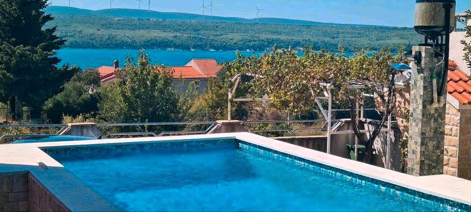 Einfamilienhaus Althengstett - 7 Zimmer, 220 m&sup2;, 399.000&euro; | Angebot:26835611