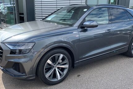 Audi Q8 92.410 km 53.900 &euro; Nürnberg 90490
