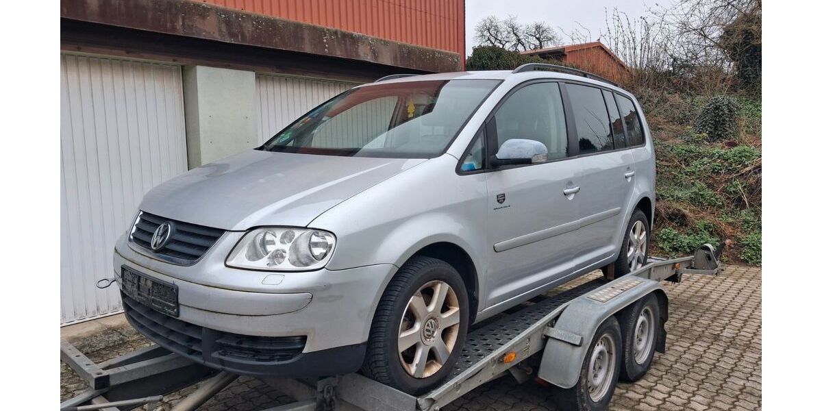 VW Touran 243.000 km 990 &euro; Herzberg 37412